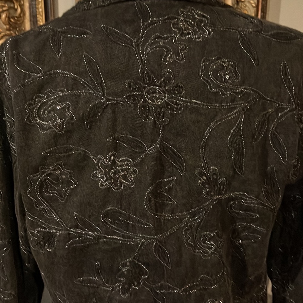 Chicos Design Vintage 100% Cotton Faded Black Jacket with Silver Shimmer Flowers - Picture 6 of 9
